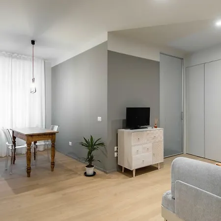 Apartment Mascari 46 Lecco